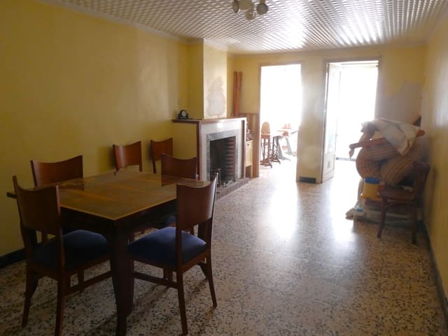 5 quarto Casa em Banda para venda em Maella com garagem - 29 500 € (Ref: 9207976)