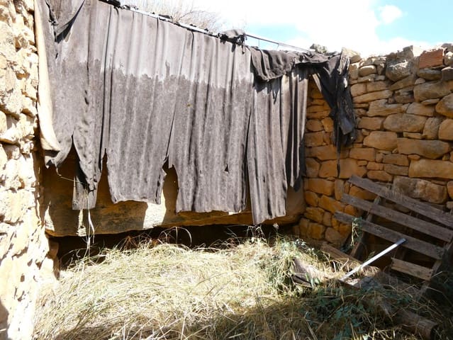 Finca/Landehus til salg i Caseres - € 8.500 (Ref: 9219620)