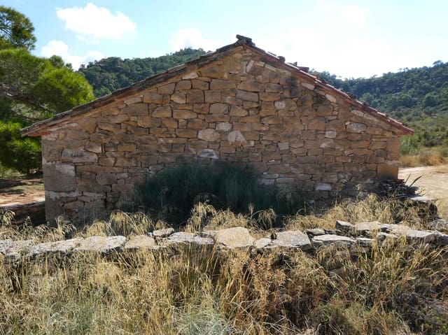 2 bedroom Finca/Country House for sale in Maella - € 77,000 (Ref: 9329762)