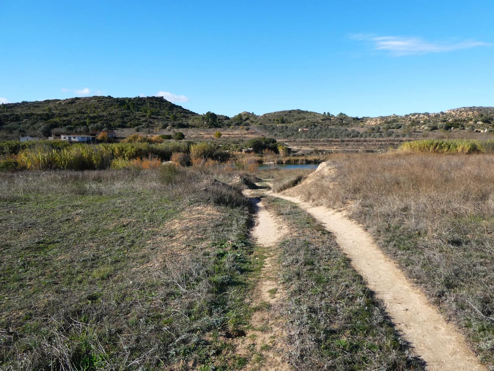 Finca/Country House for sale in Fabara - € 14,000 (Ref: 9414937)