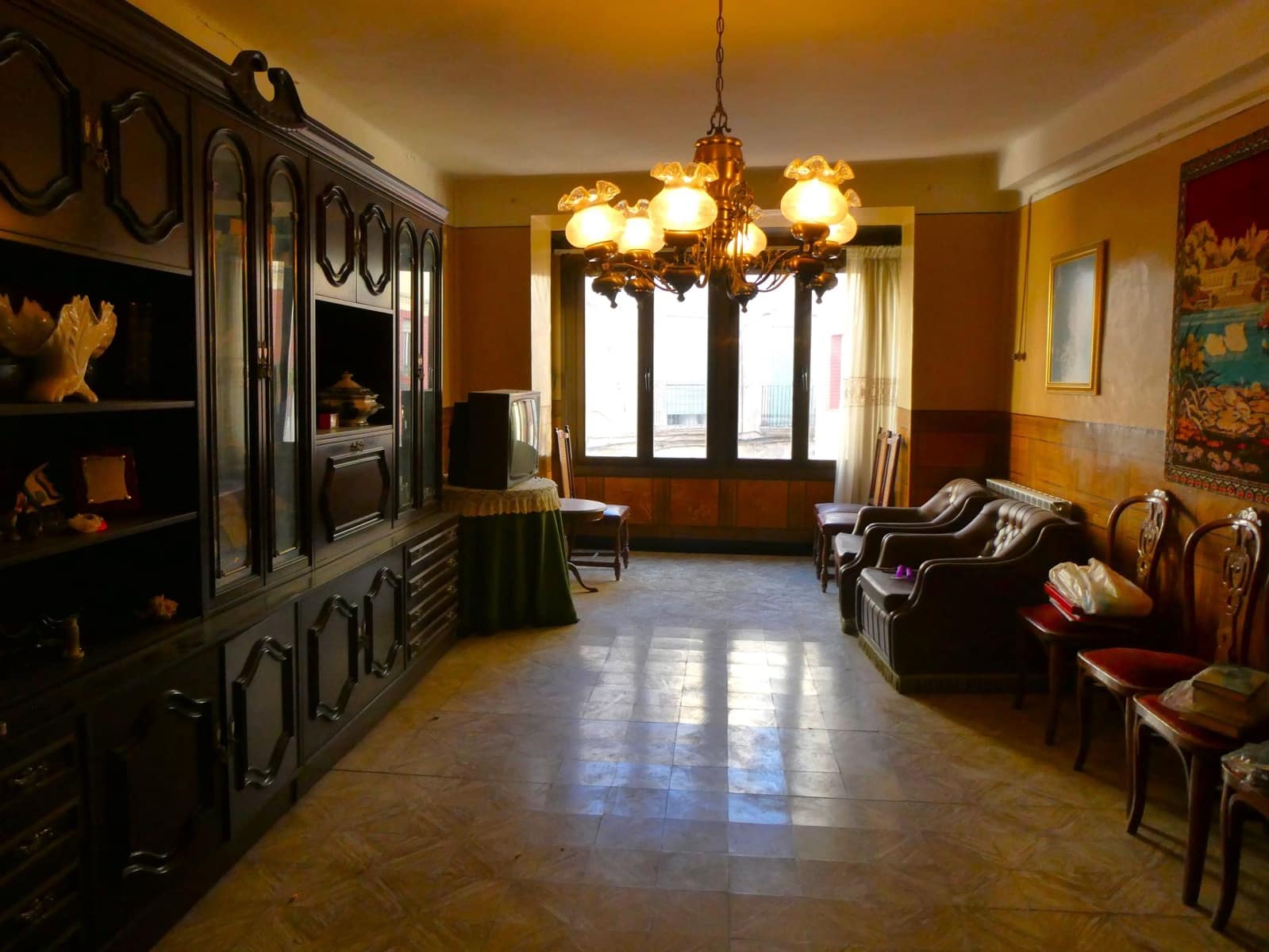 12 makuuhuone Omakotitalo myytävänä paikassa Fabara mukana 
autotalli - 68 000 € (Ref: 9427562)