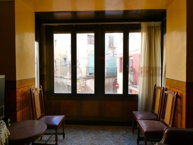 12 soveværelse Byhus til salg i Fabara med garage - € 68.000 (Ref: 9427562)