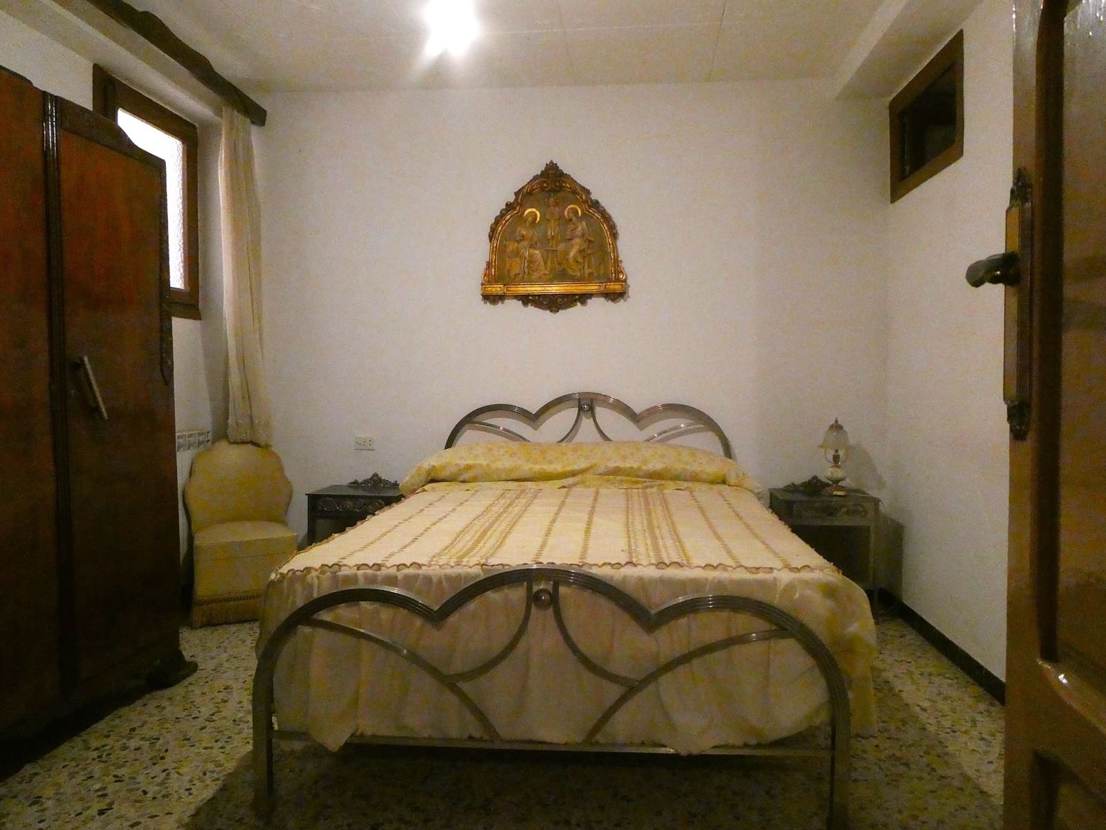 12 makuuhuone Omakotitalo myytävänä paikassa Fabara mukana 
autotalli - 68 000 € (Ref: 9427562)