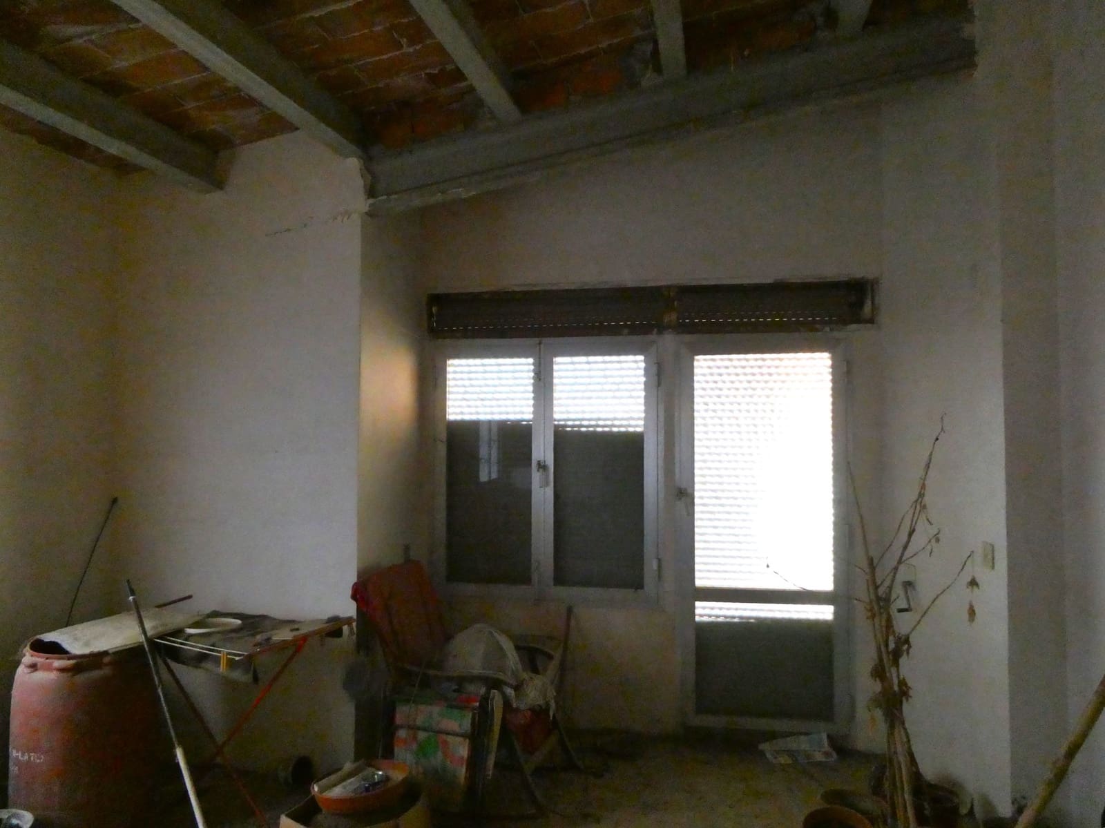 12 makuuhuone Omakotitalo myytävänä paikassa Fabara mukana 
autotalli - 68 000 € (Ref: 9427562)