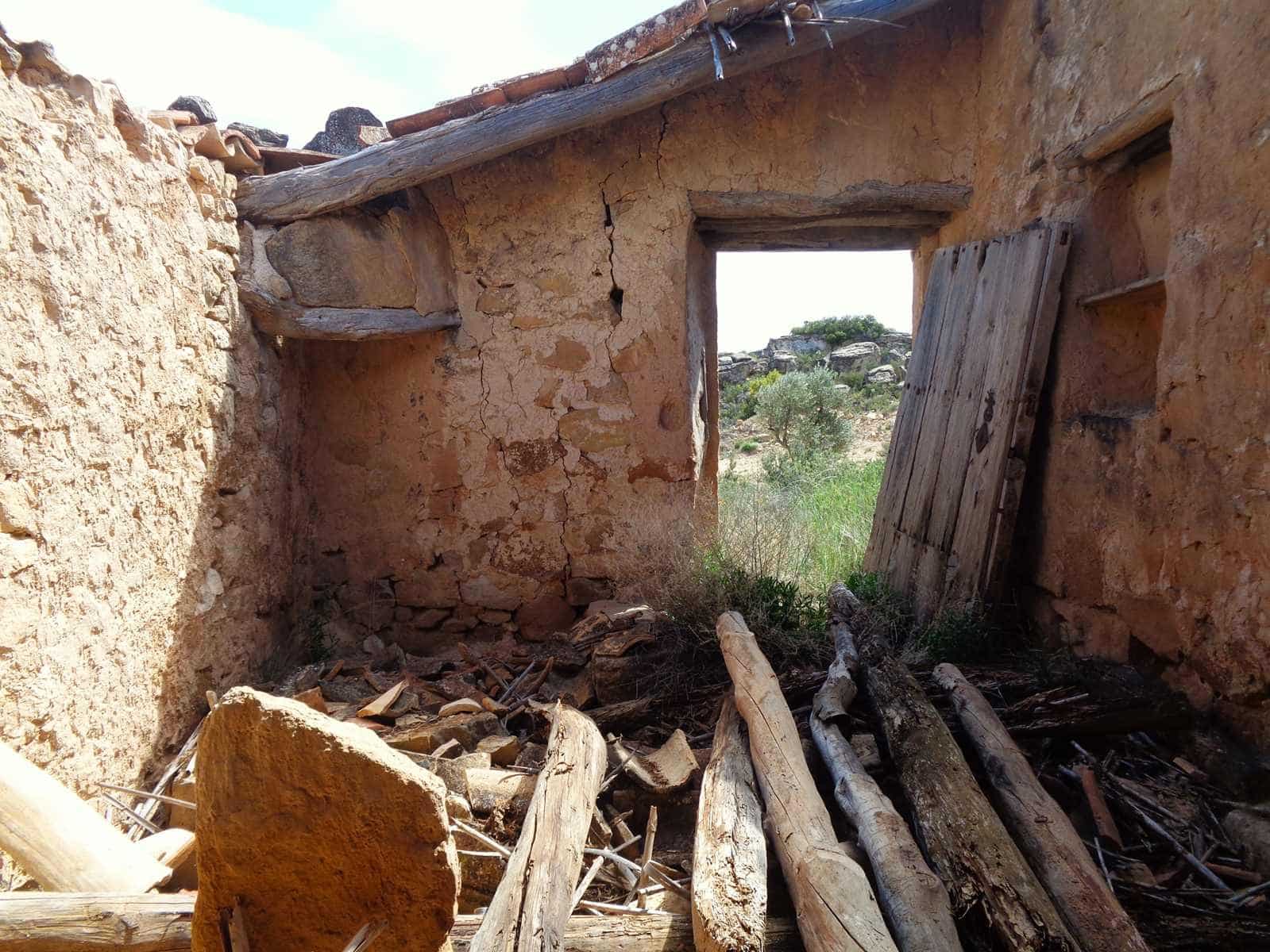 Finca/Country House for sale in Maella - € 12,000 (Ref: 9434735)