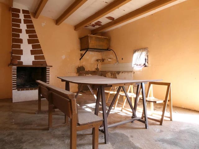 2 bedroom Finca/Country House for sale in Fabara with garage - € 38,000 (Ref: 9622233)