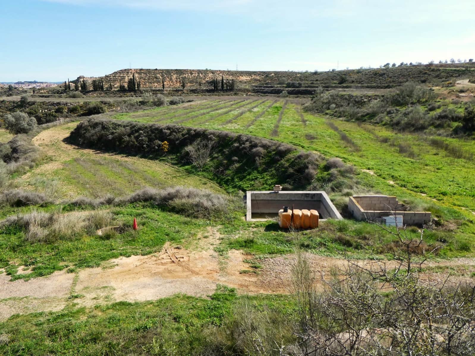 4 soveværelse Finca/Landehus til salg i Caspe med garage - € 89.000 (Ref: 9697836)