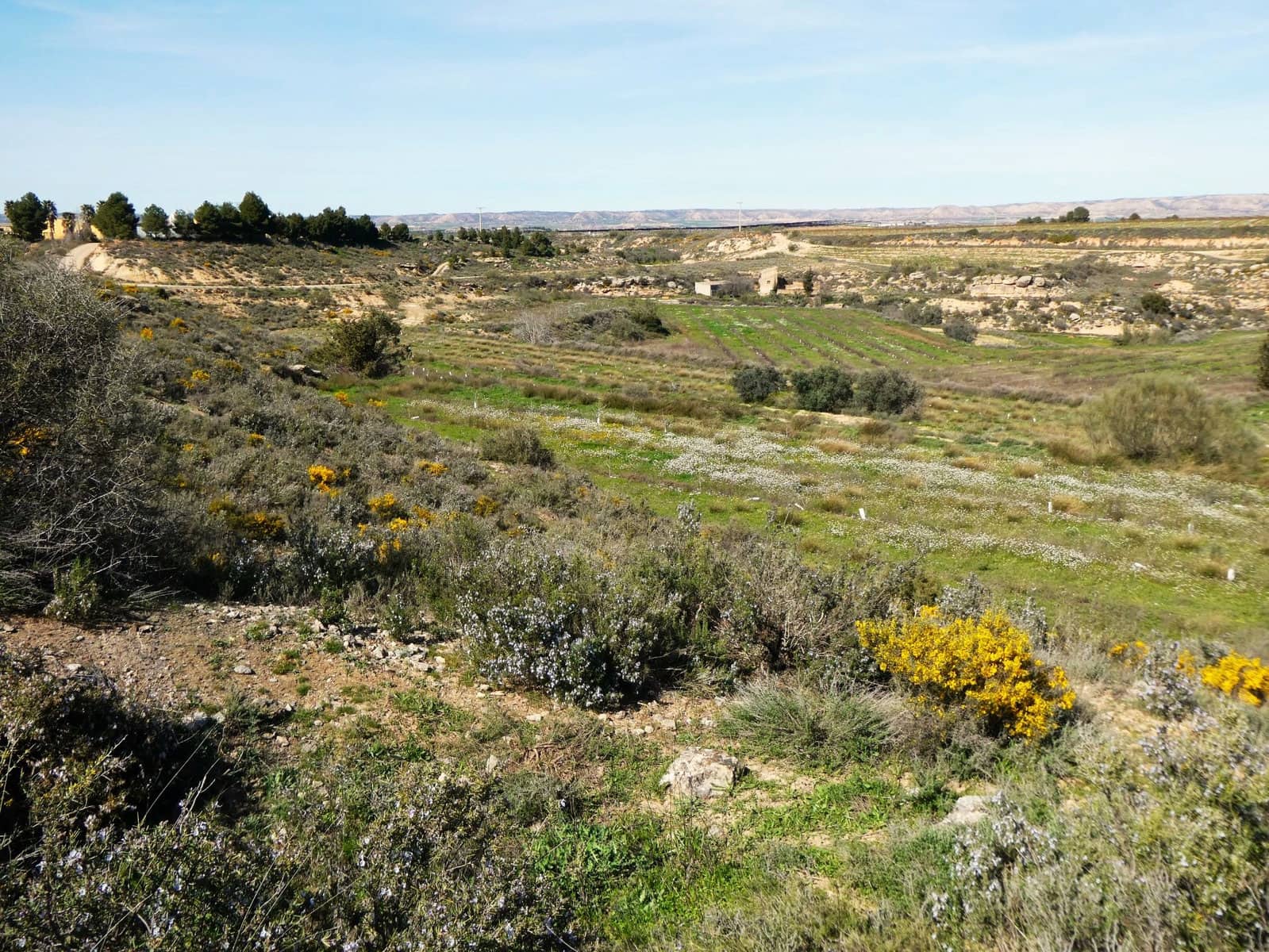 4 soveværelse Finca/Landehus til salg i Caspe med garage - € 89.000 (Ref: 9697836)