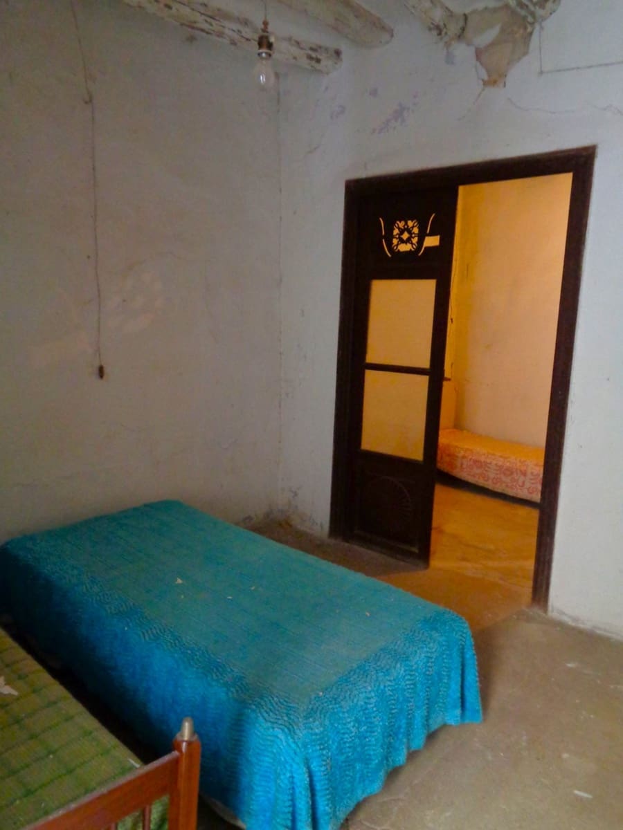 4 slaapkamer Huis te koop in Maella - € 52.000 (Ref: 9735955)