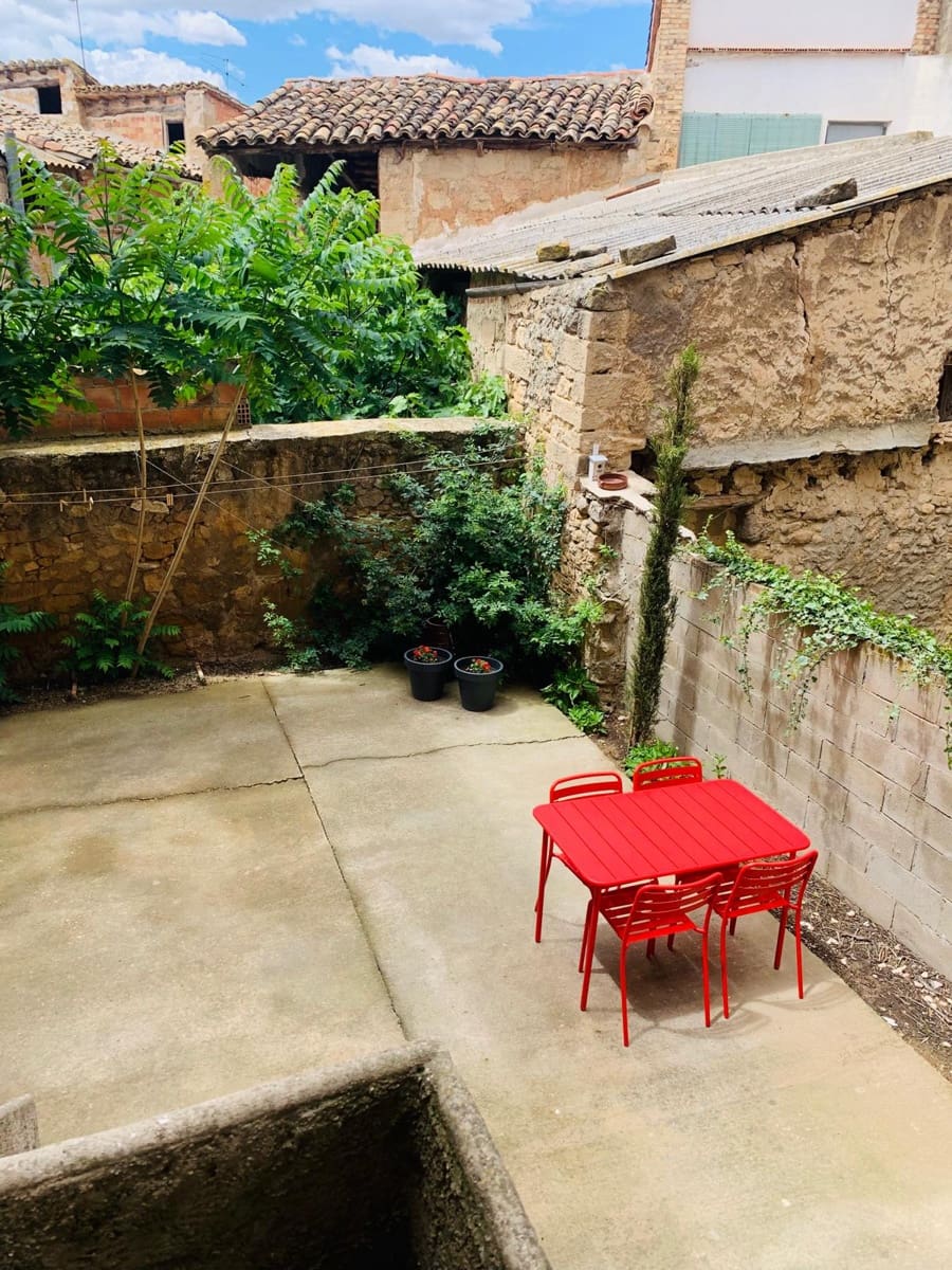 4 slaapkamer Huis te koop in Maella - € 52.000 (Ref: 9735955)