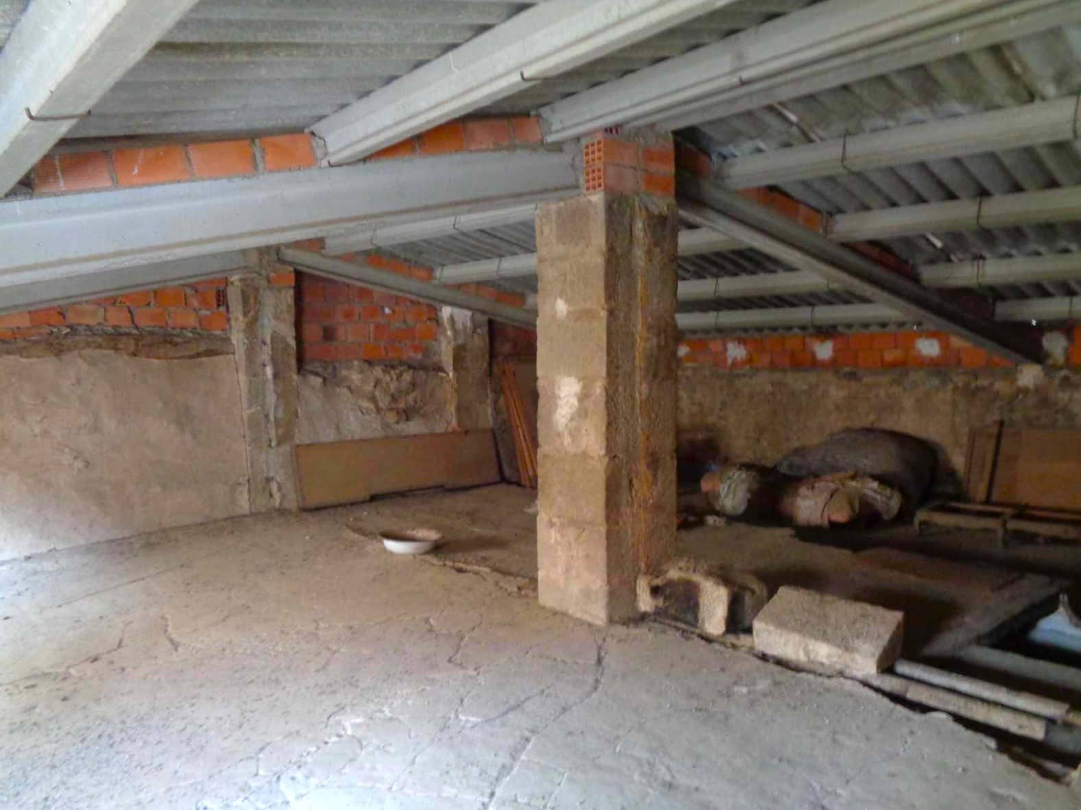 4 slaapkamer Huis te koop in Maella - € 52.000 (Ref: 9735955)