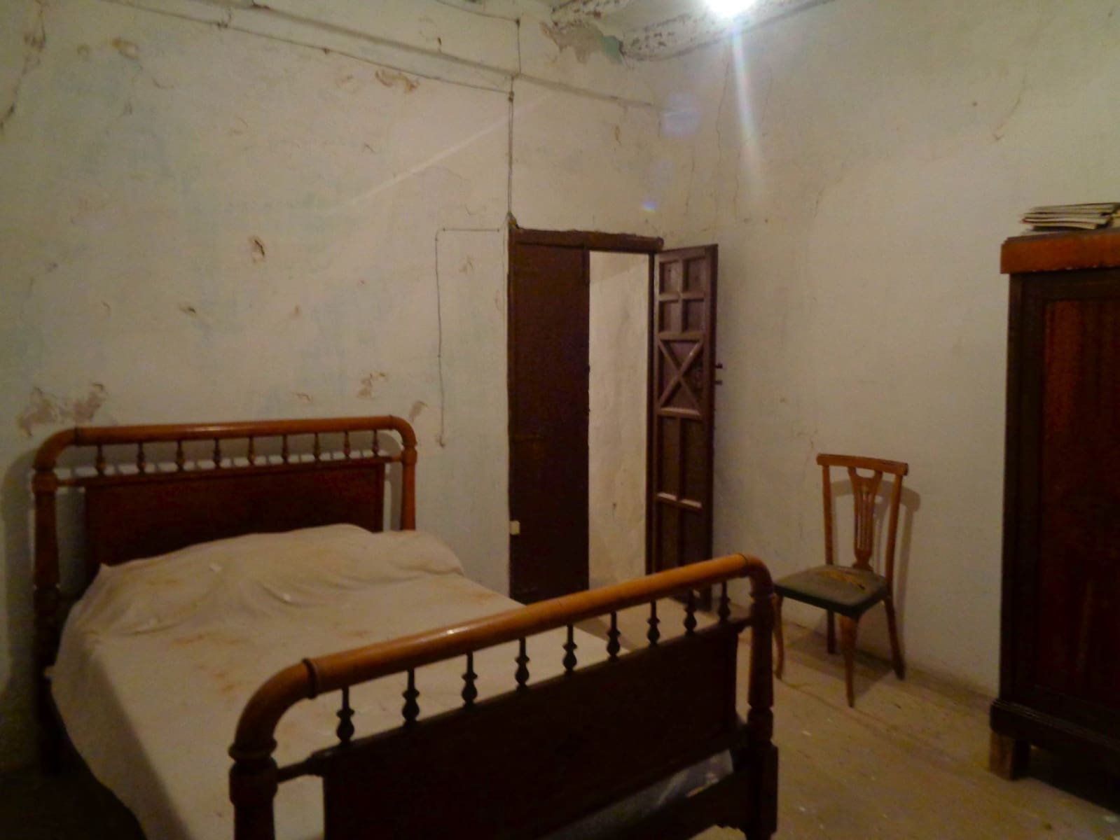 4 slaapkamer Huis te koop in Maella - € 52.000 (Ref: 9735955)