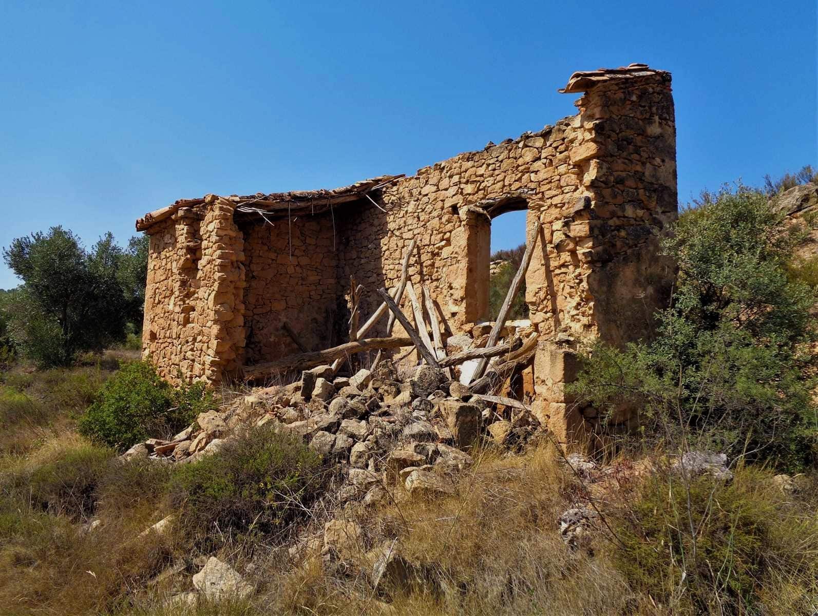 Finca/Country House for sale in Batea - € 45,000 (Ref: 9740080)