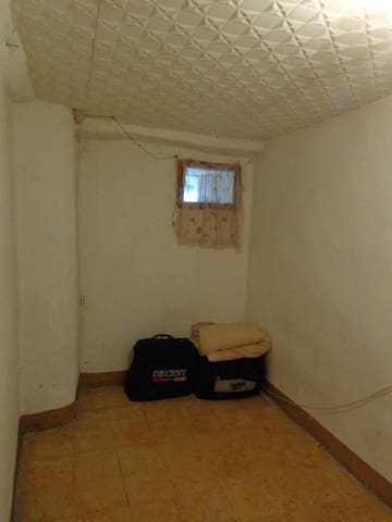 4 soverom Hus til salgs i Maella - € 23 000 (Ref: 9753505)