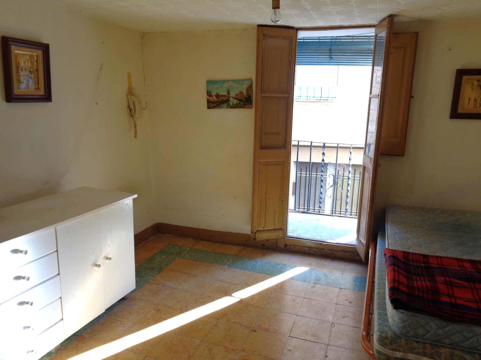 4 soverom Hus til salgs i Maella - € 23 000 (Ref: 9753505)