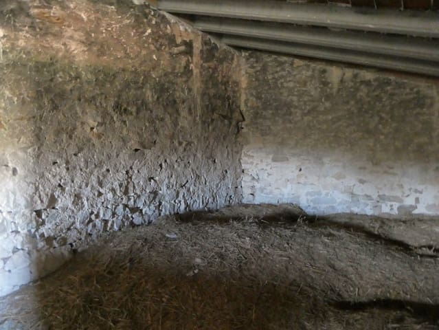 Finka/Dom wiejski na sprzedaż w Mequinenza - 36 000 € (Ref: 9761563)