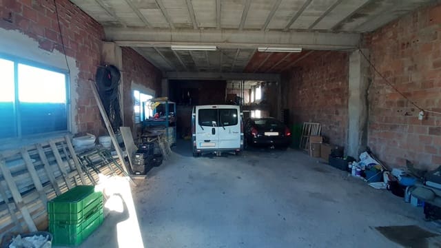 Autotalli myytävänä paikassa Maella - 64 000 € (Ref: 9883882)