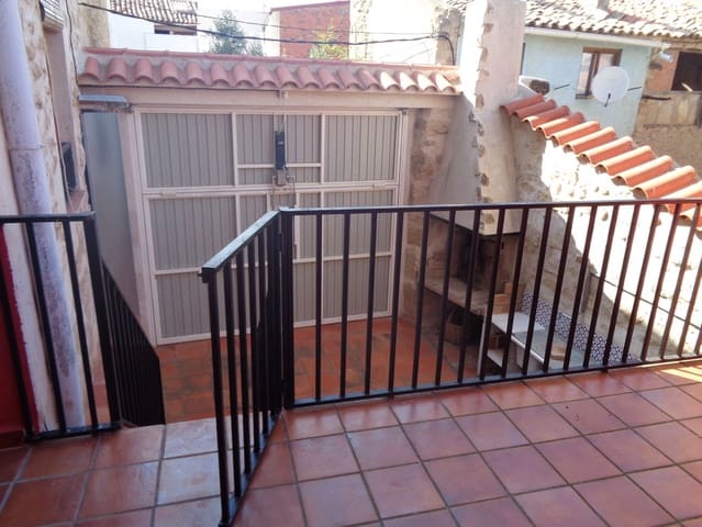 4 camera da letto Casa in vendita in Maella con garage - 78.000 € (Rif: 9932577)