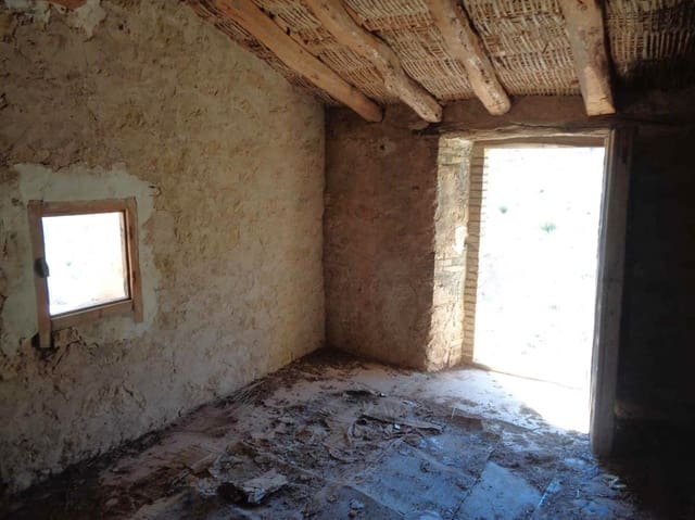 Finca/Landehus til salg i Maella - € 15.000 (Ref: 9995237)