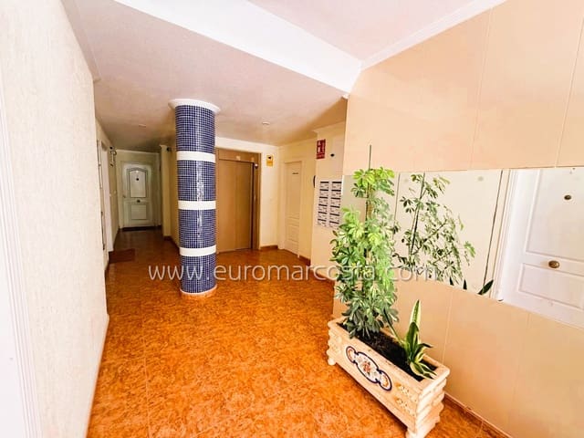 1 chambre Appartement à vendre à Guardamar Playa, Guardamar del Segura avec garage - 169 000 € (Ref: 10077287)