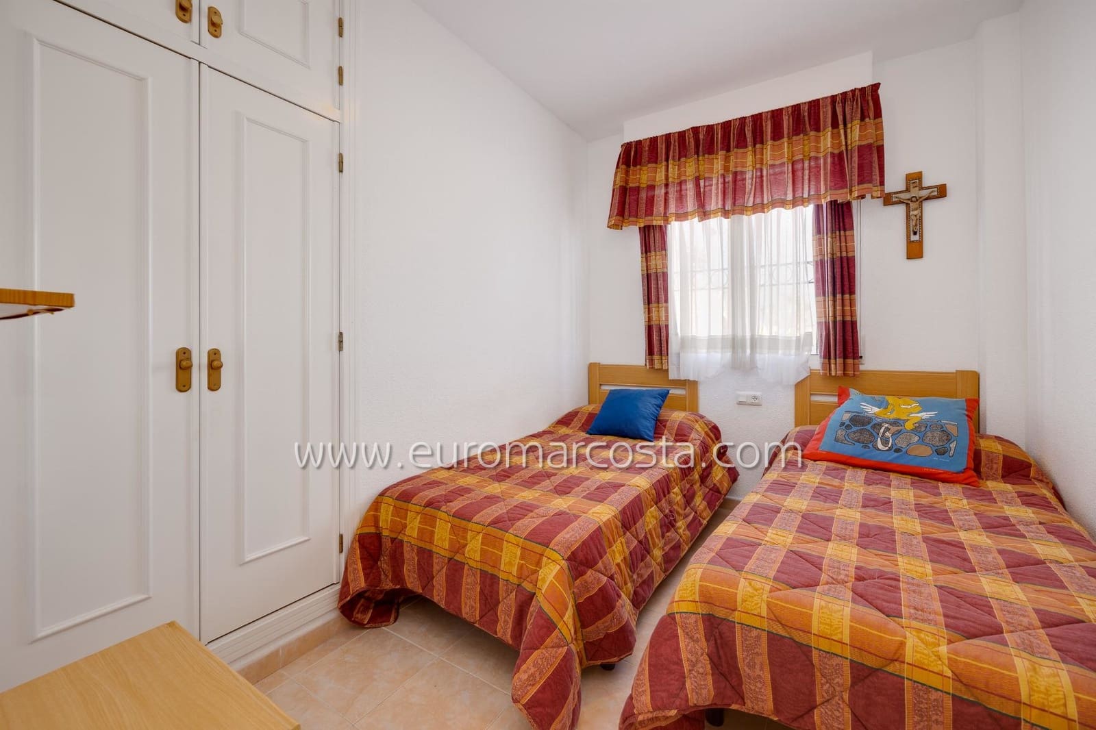 2 sypialnia Bungalow na sprzedaż w Torrevieja z basenem - 147 000 € (Ref: 10077290)