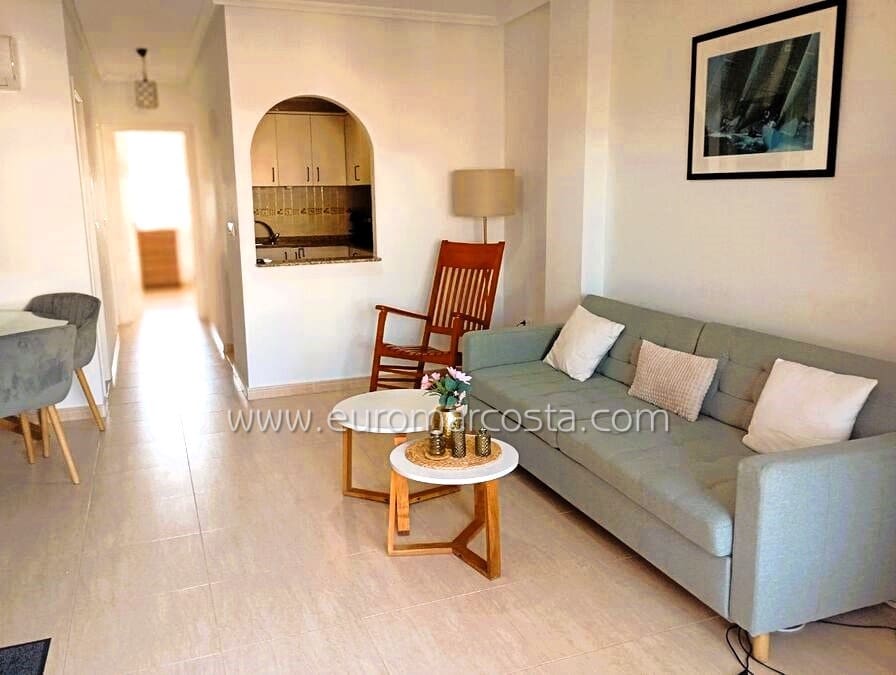 2 slaapkamer Appartement te koop in Daya Nueva met zwembad - € 130.000 (Ref: 10077355)