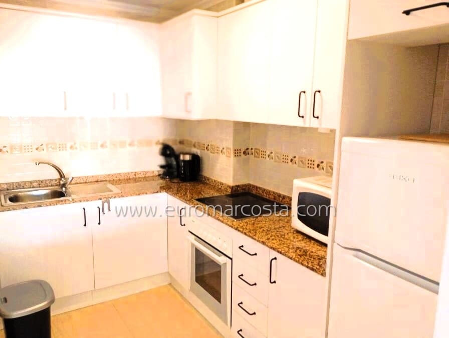 2 slaapkamer Appartement te koop in Daya Nueva met zwembad - € 130.000 (Ref: 10077355)