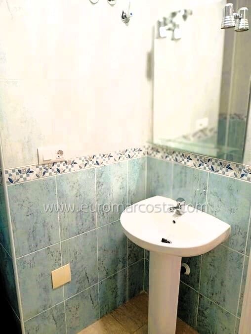 2 slaapkamer Appartement te koop in Daya Nueva met zwembad - € 130.000 (Ref: 10077355)