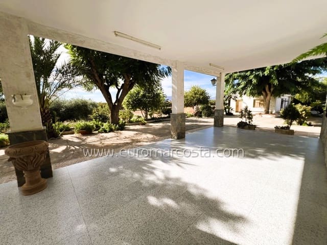 5 bedroom Finca/Country House for sale in Albatera with pool garage - € 380,000 (Ref: 10130718)