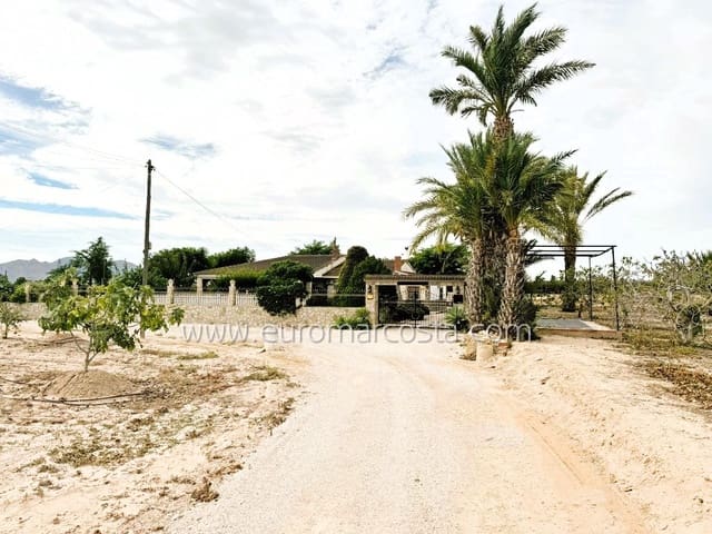 5 bedroom Finca/Country House for sale in Albatera with pool garage - € 380,000 (Ref: 10130718)