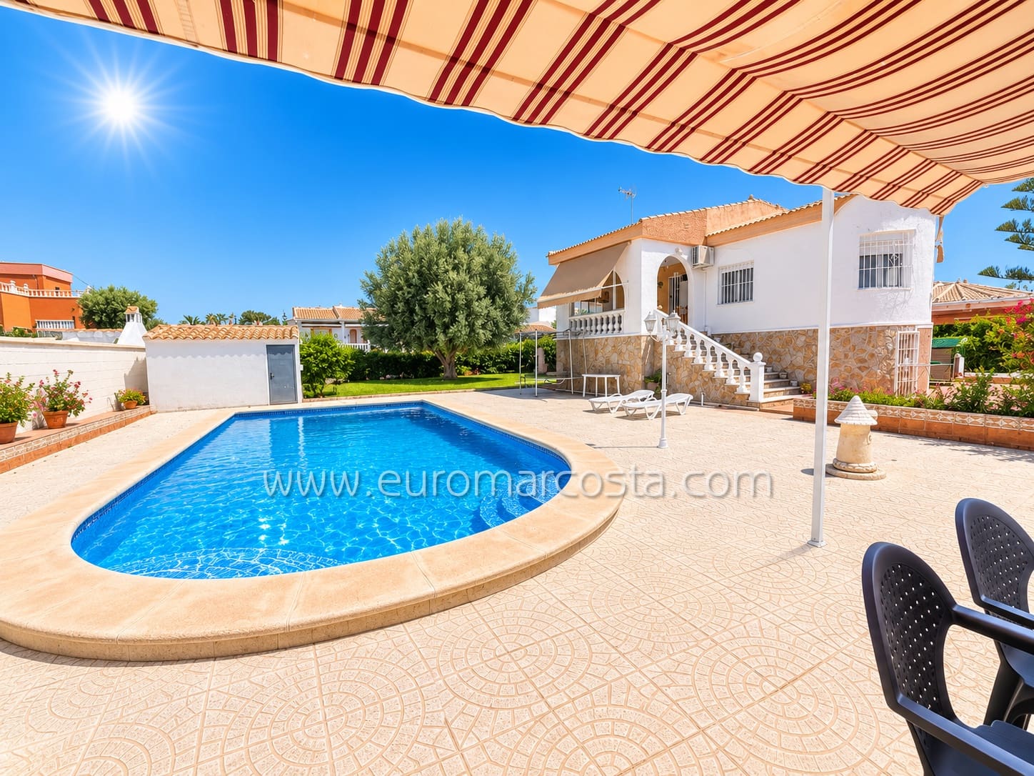 5 bedroom Villa for sale in Torrevieja with pool garage - € 389,000 (Ref: 10130865)