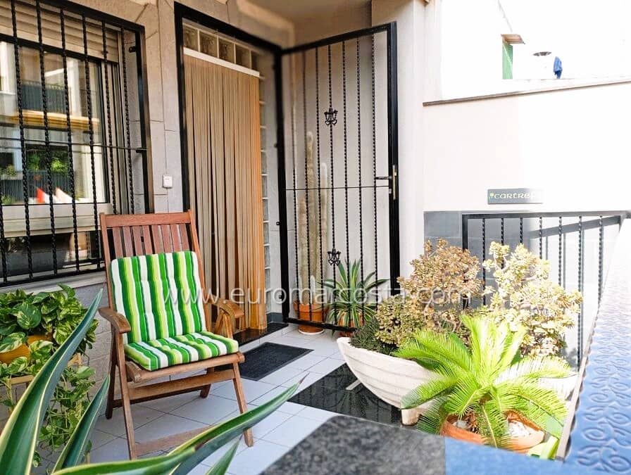 Adosado de 3 habitaciones en Daya Vieja en venta - 135.000 € (Ref: 10135190)