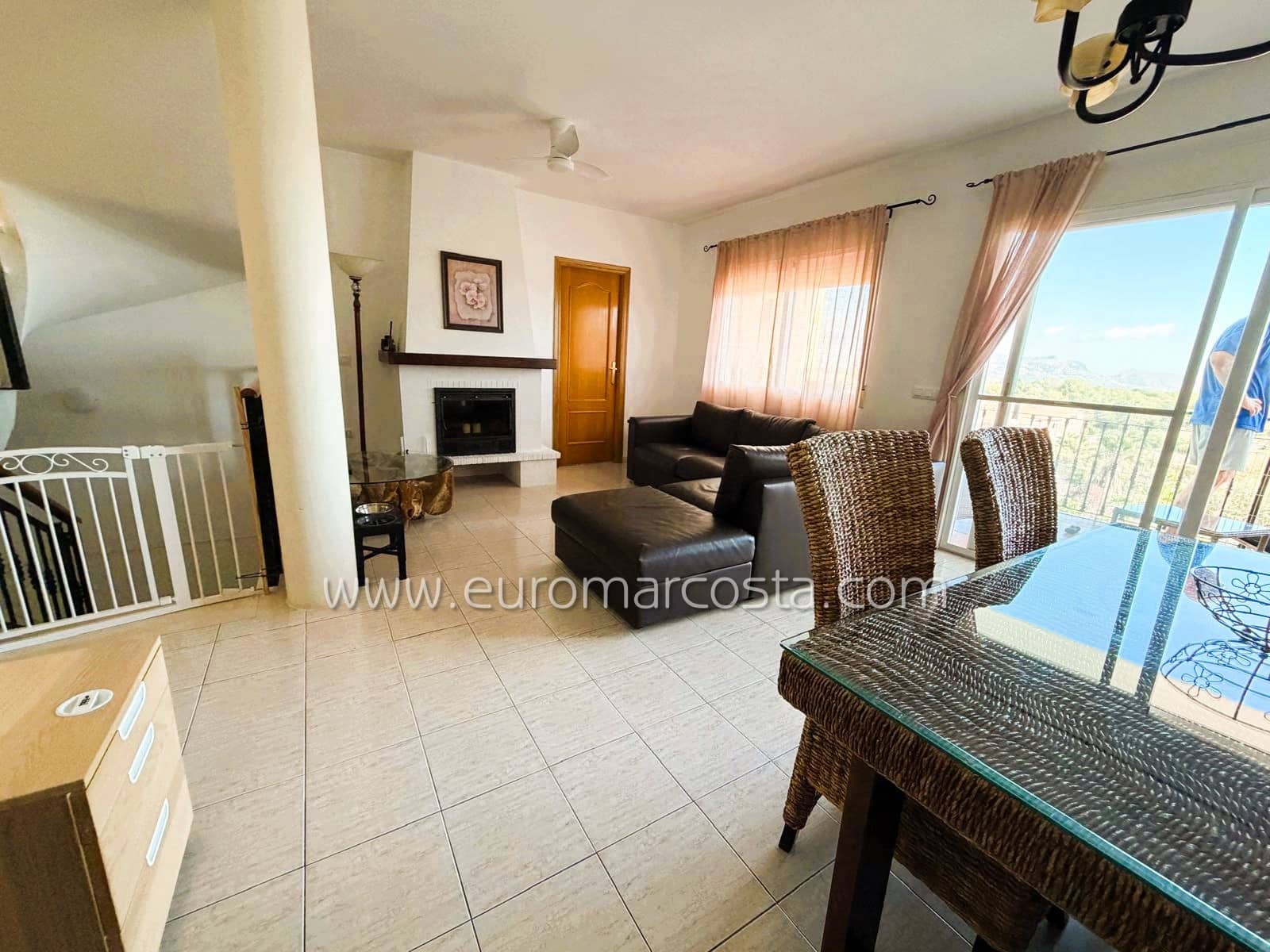 5 camera da letto Villetta a Schiera in vendita in Alfaz del Pi / L'Alfas del Pi con piscina garage - 409.000 € (Rif: 10165797)