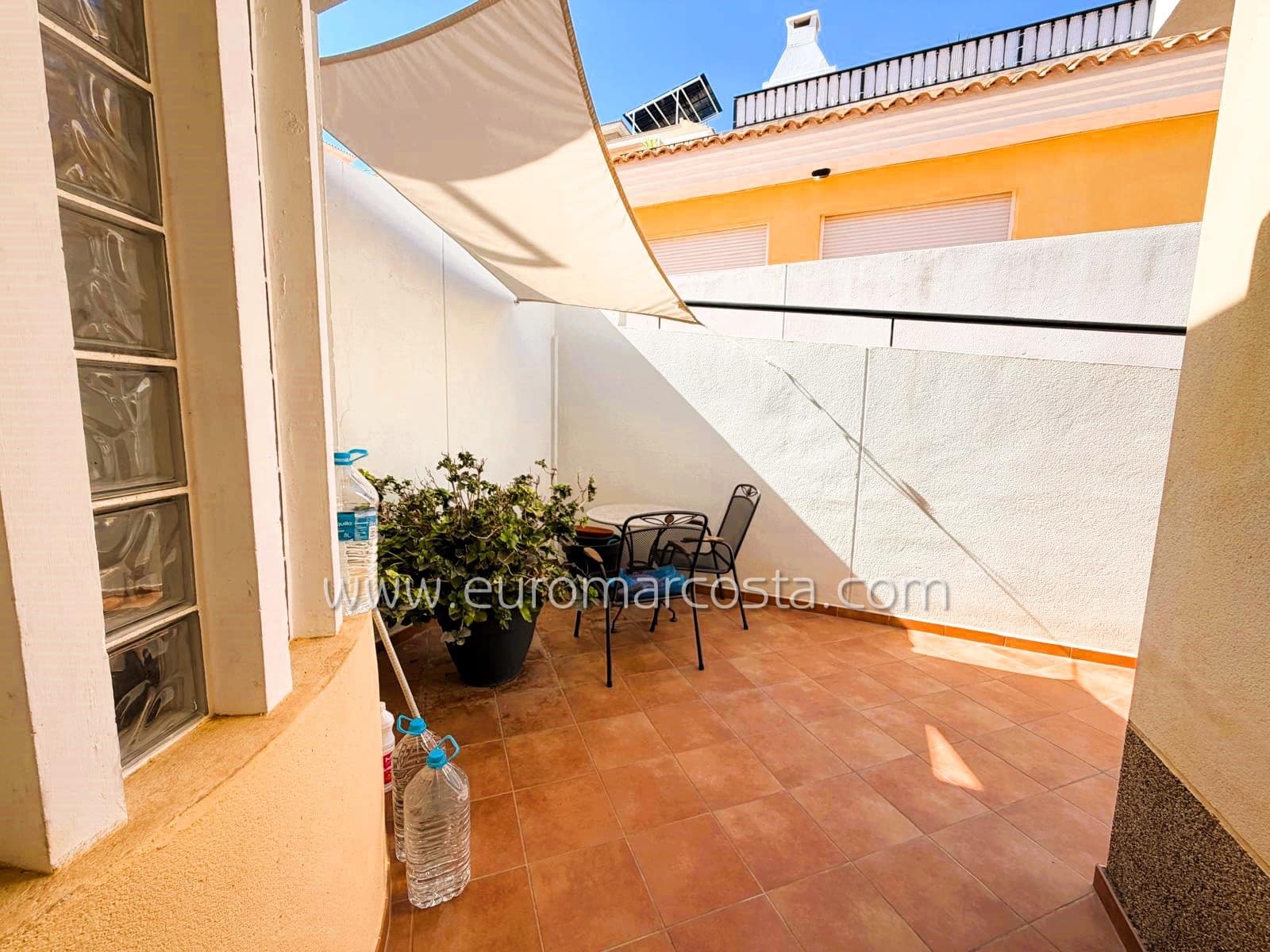 5 camera da letto Villetta a Schiera in vendita in Alfaz del Pi / L'Alfas del Pi con piscina garage - 409.000 € (Rif: 10165797)