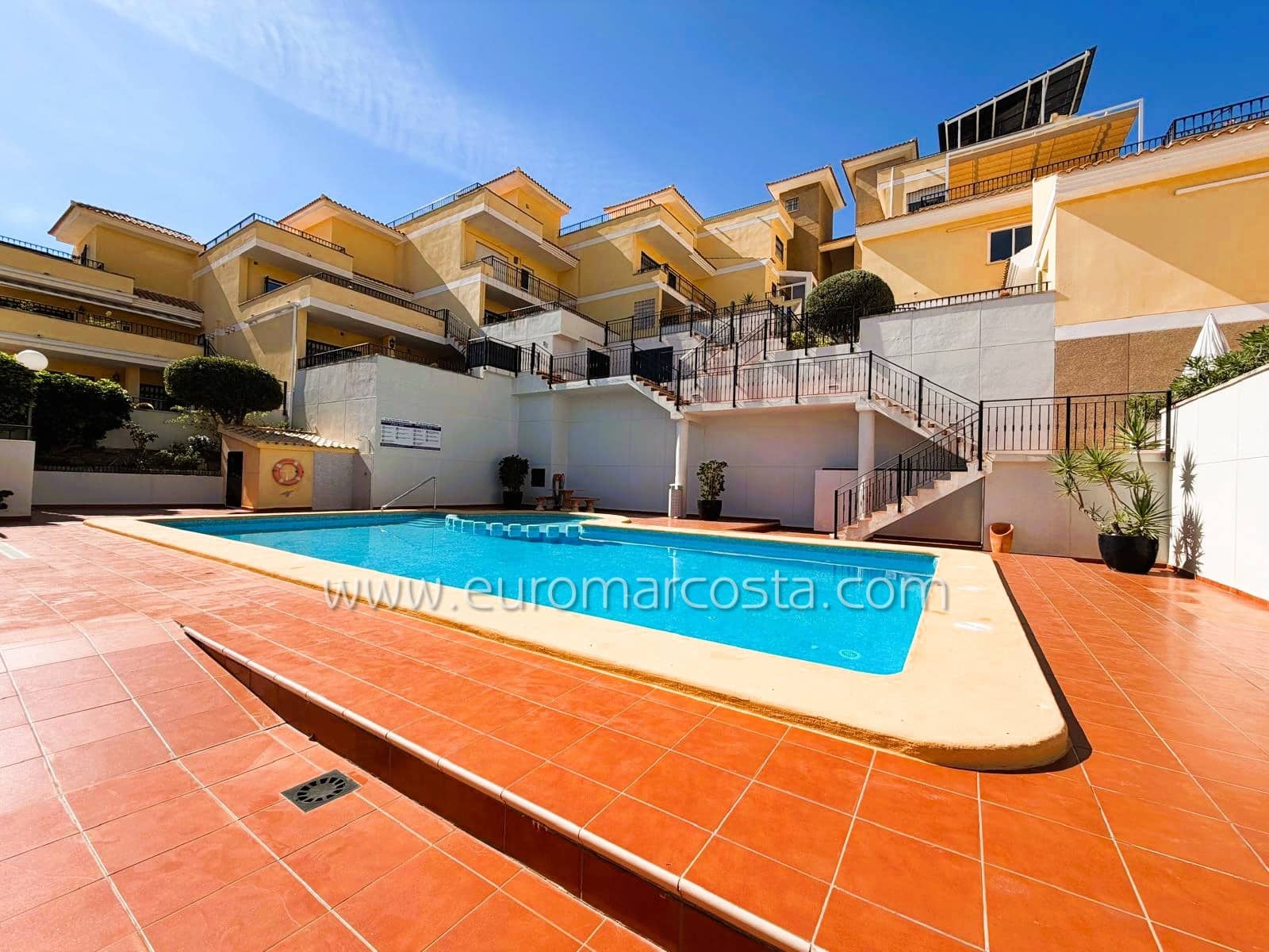 5 camera da letto Villetta a Schiera in vendita in Alfaz del Pi / L'Alfas del Pi con piscina garage - 409.000 € (Rif: 10165797)