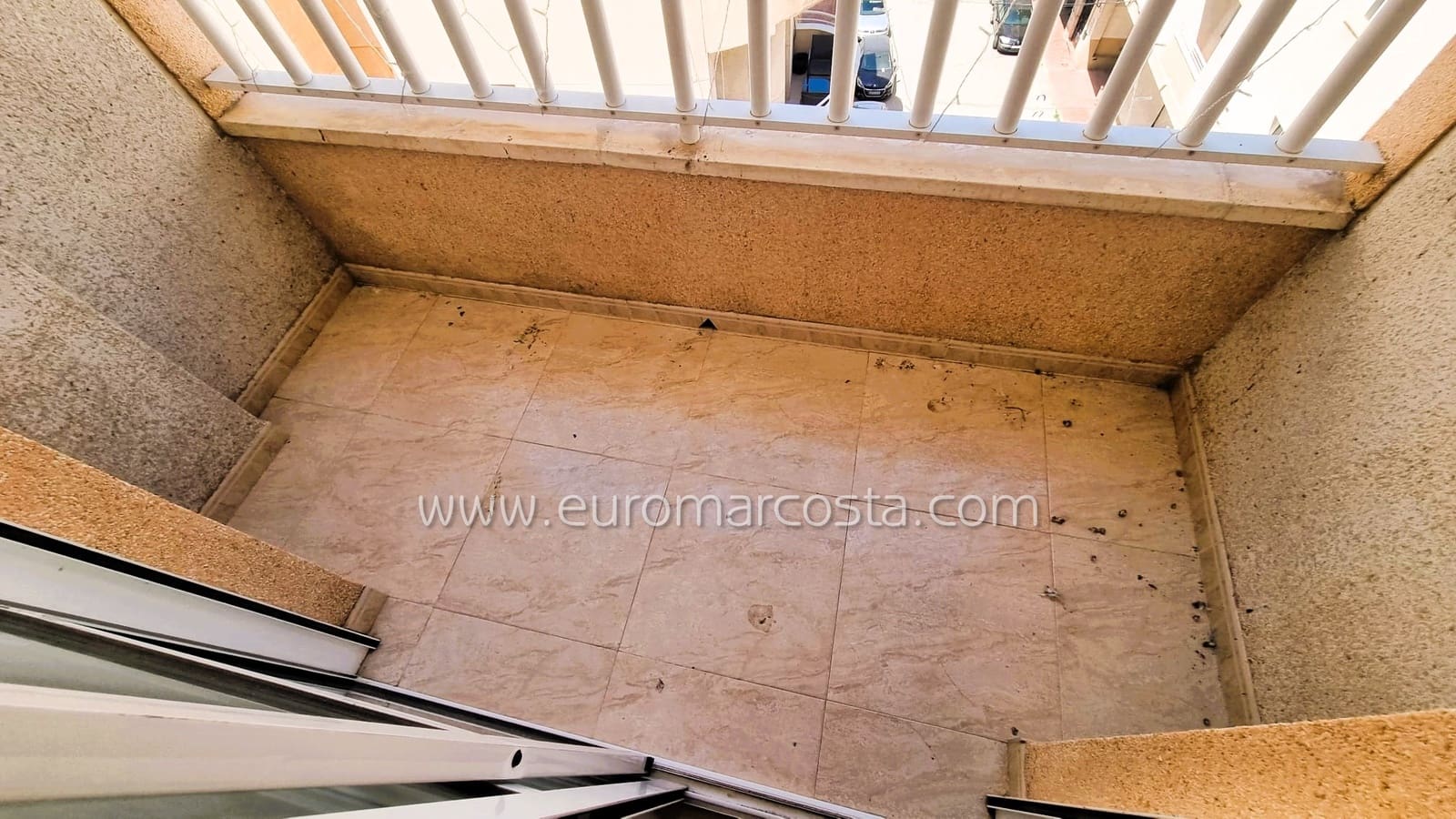 2 bedroom Apartment for sale in Torrevieja with pool - € 115,900 (Ref: 10165958)