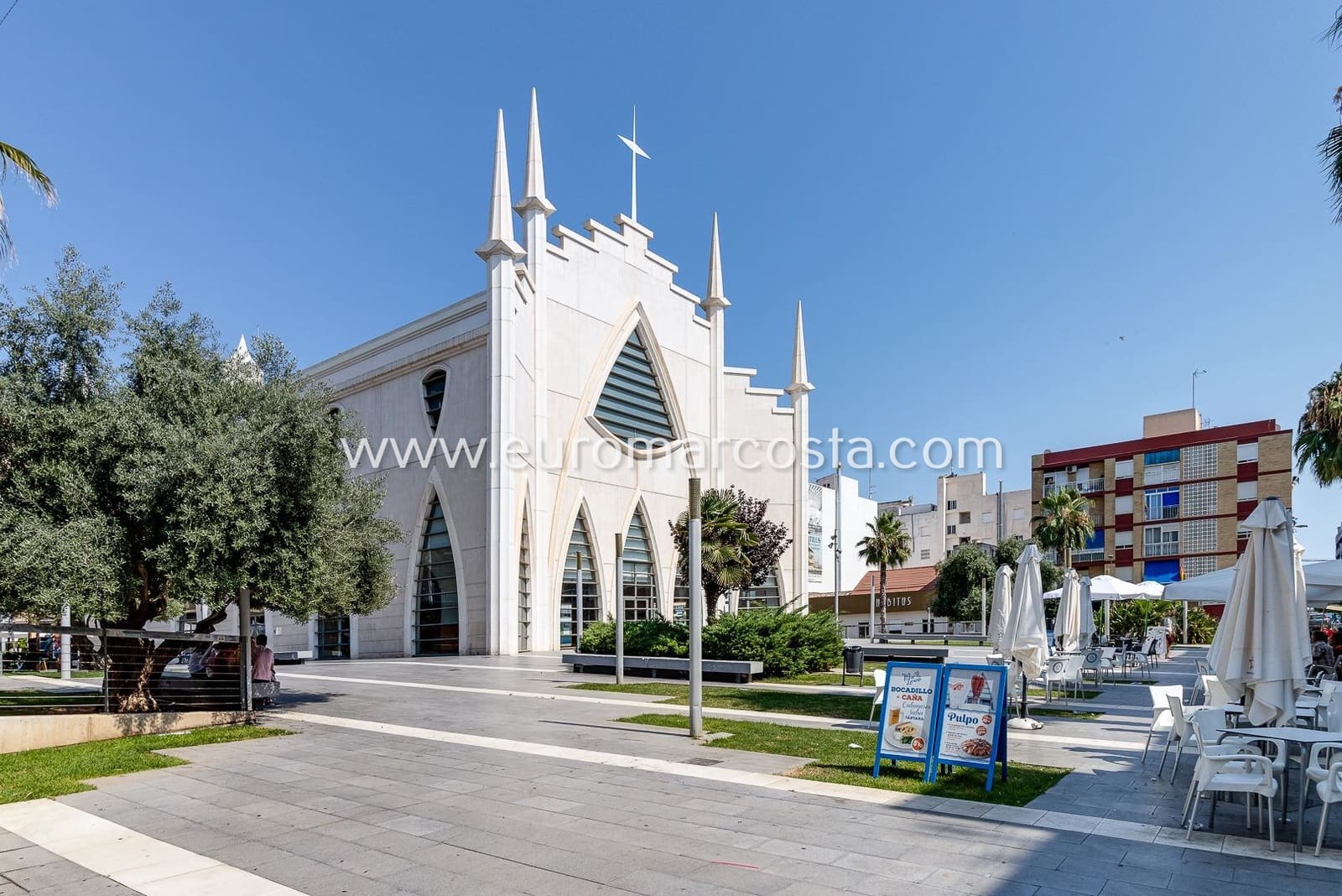 2 soverom Leilighet til salgs i Torrevieja med svømmebasseng garasje - € 159 900 (Ref: 10165959)
