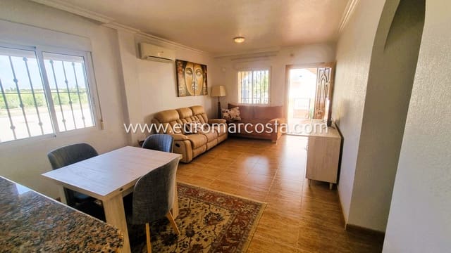 3 bedroom Semi-detached Villa for sale in El Moncayo - El Pòrtic, Guardamar del Segura with pool garage - € 199,000 (Ref: 10167292)