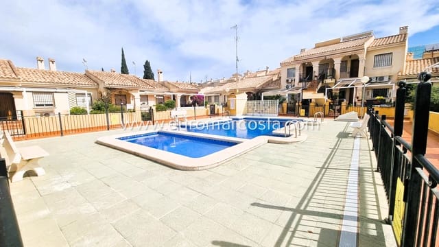3 bedroom Semi-detached Villa for sale in El Moncayo - El Pòrtic, Guardamar del Segura with pool garage - € 199,000 (Ref: 10167292)