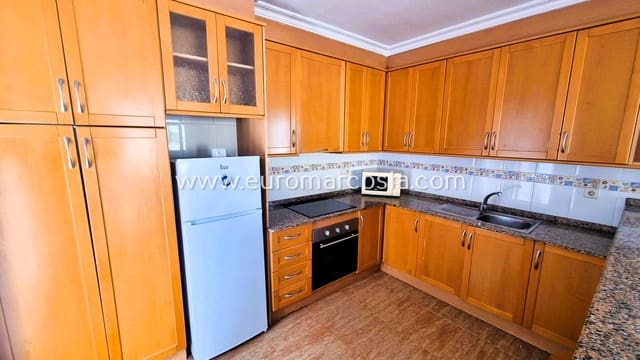 3 bedroom Semi-detached Villa for sale in El Moncayo - El Pòrtic, Guardamar del Segura with pool garage - € 199,000 (Ref: 10167292)