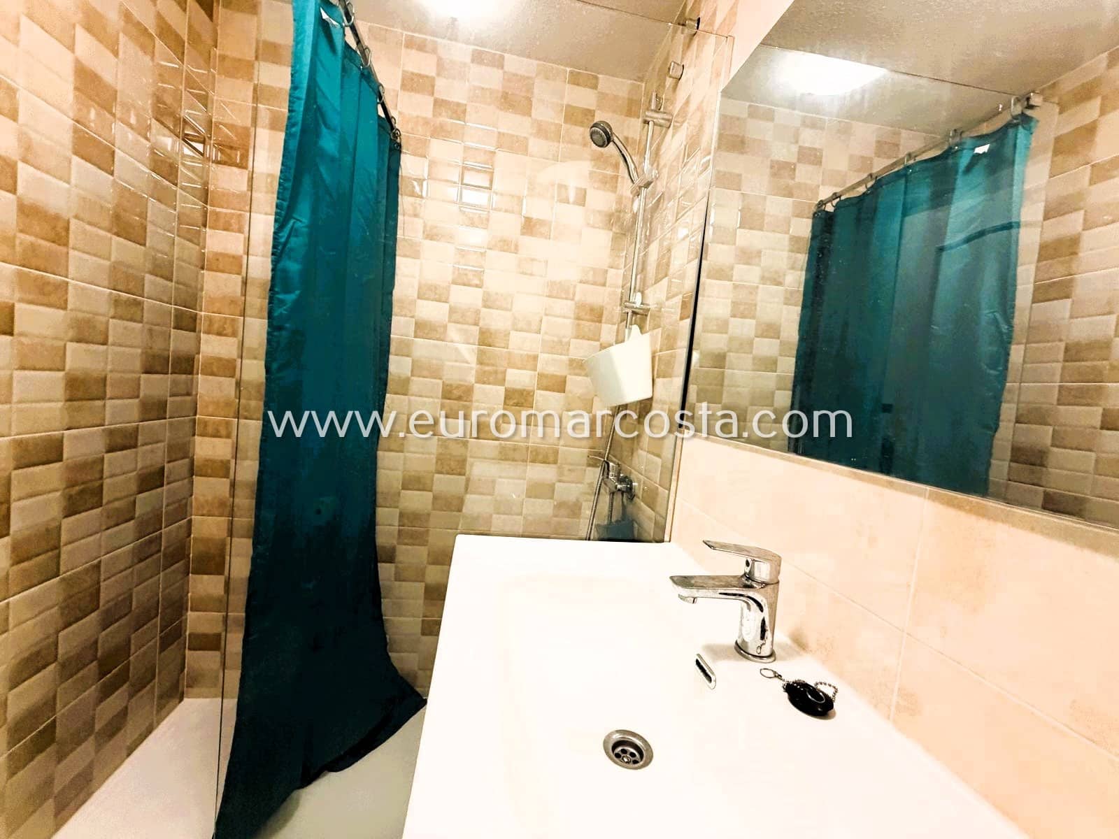 Apartamento de 2 habitaciones en La Mata en venta - 178.000 € (Ref: 10172455)