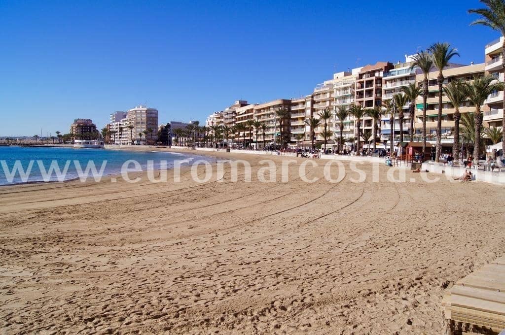 2 bedroom Terraced Villa for sale in El Chaparral, Torrevieja €