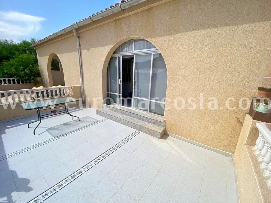 2 bedroom Terraced Villa for sale in El Chaparral, Torrevieja €