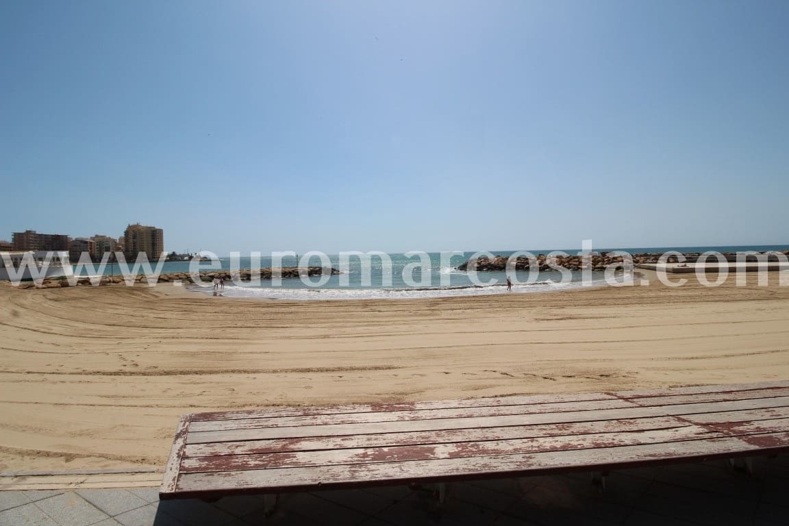 2 bedroom Terraced Villa for sale in El Chaparral, Torrevieja €