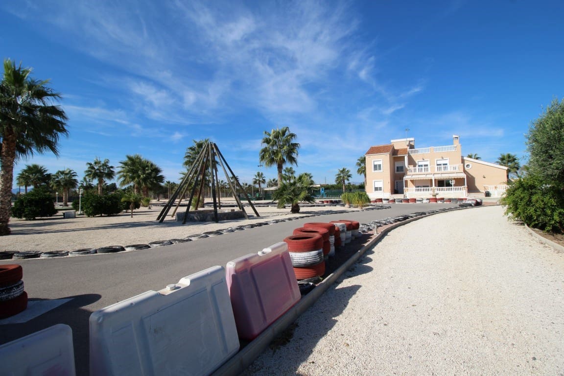 5 soveværelse Finca/Landehus til salg i Elche / Elx med swimmingpool garage - € 1.190.000 (Ref: 7153684)