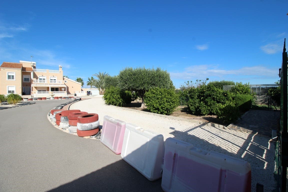 5 soveværelse Finca/Landehus til salg i Elche / Elx med swimmingpool garage - € 1.190.000 (Ref: 7153684)