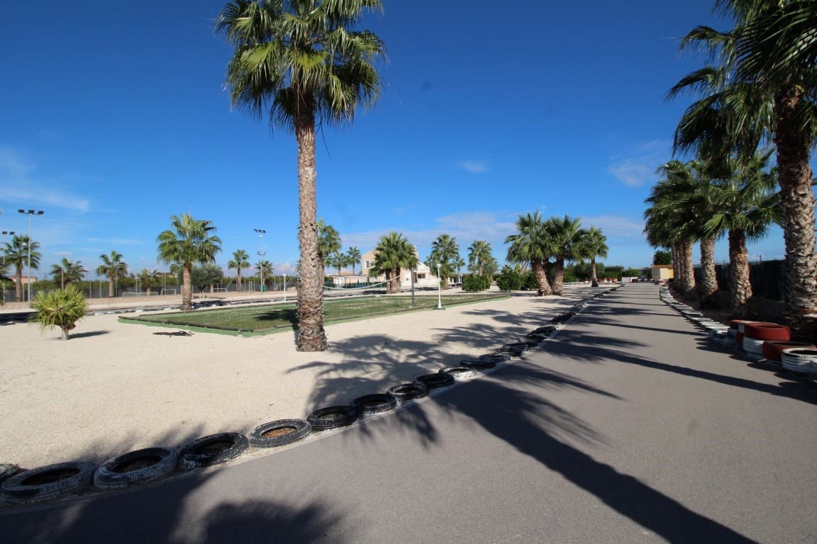 5 soveværelse Finca/Landehus til salg i Elche / Elx med swimmingpool garage - € 1.190.000 (Ref: 7153684)