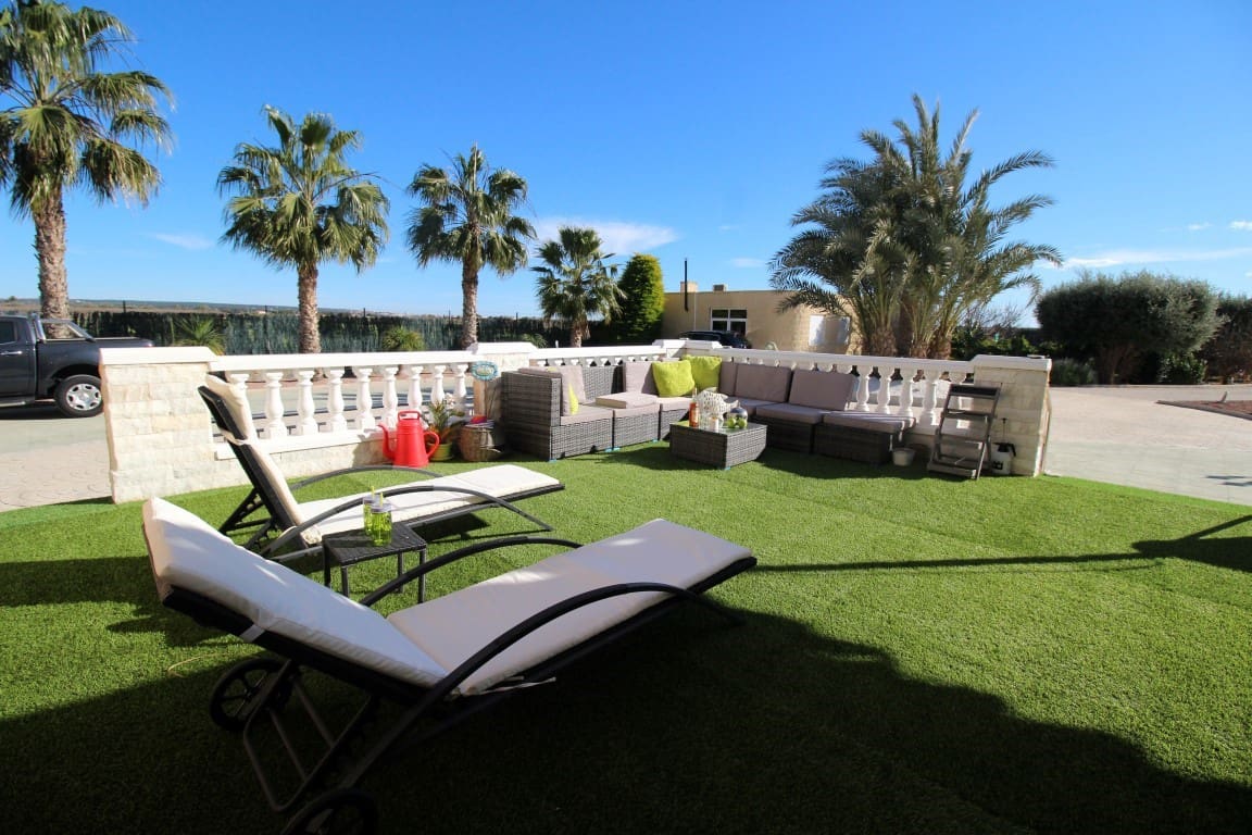 5 soveværelse Finca/Landehus til salg i Elche / Elx med swimmingpool garage - € 1.190.000 (Ref: 7153684)