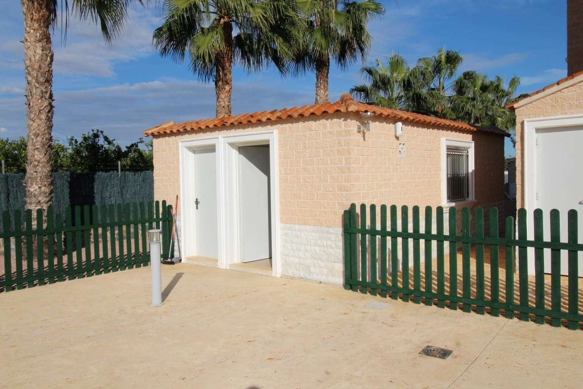 5 soveværelse Finca/Landehus til salg i Elche / Elx med swimmingpool garage - € 1.190.000 (Ref: 7153684)
