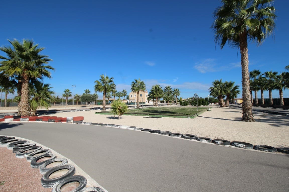 5 soveværelse Finca/Landehus til salg i Elche / Elx med swimmingpool garage - € 1.190.000 (Ref: 7153684)